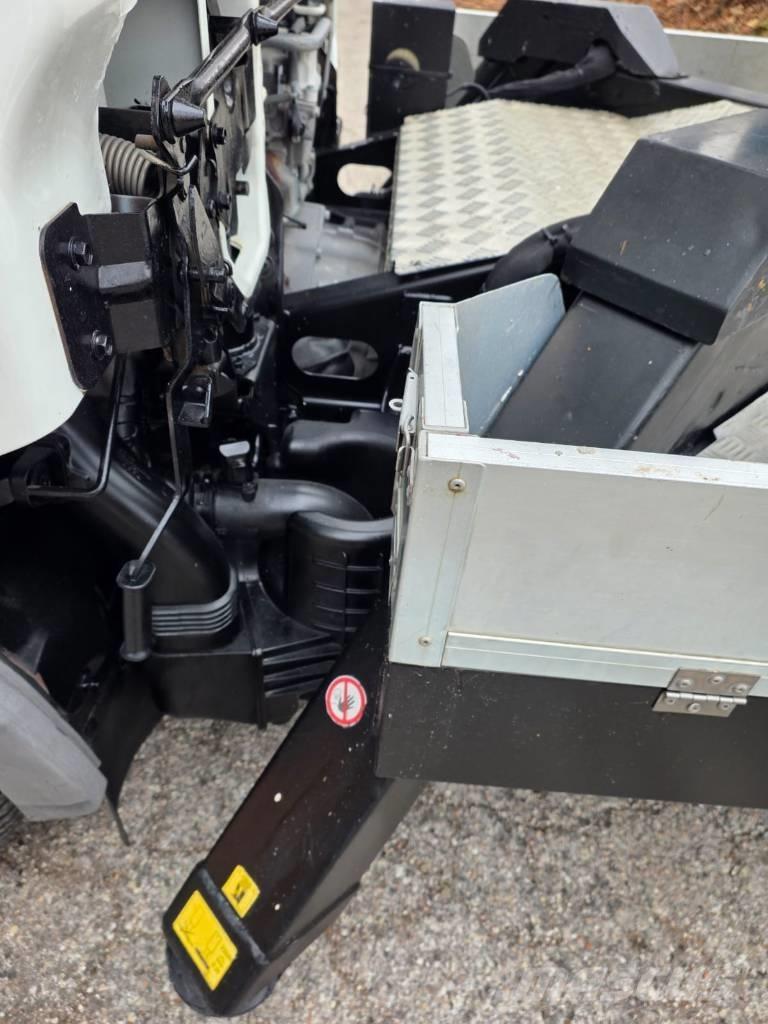 Palfinger P 200 A المنصات الهوائية المثبتة على شاحنة