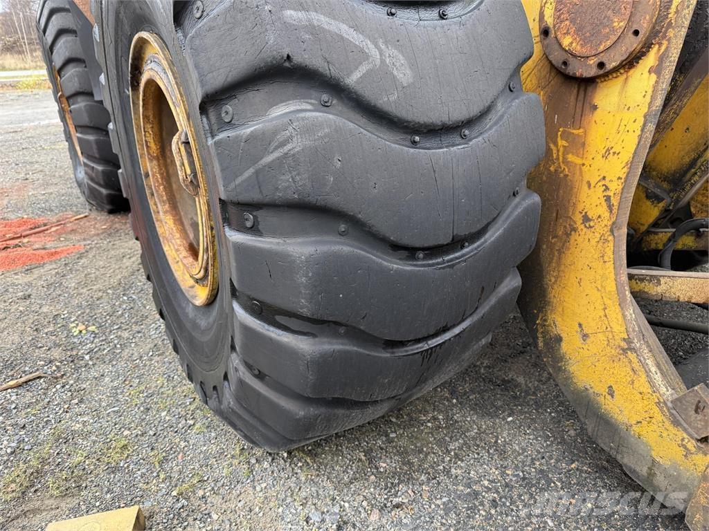 Hanomag C66 لوادر بعجل