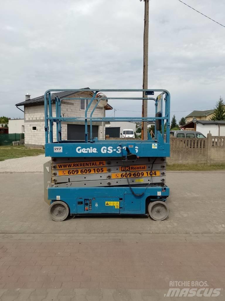 Genie GS 3246 رافعات مقصية الشكل