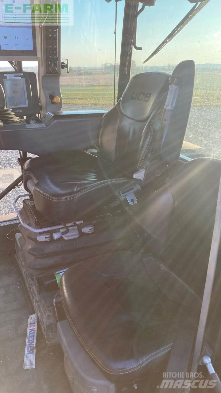 JCB Fastrac 4220 الجرارات