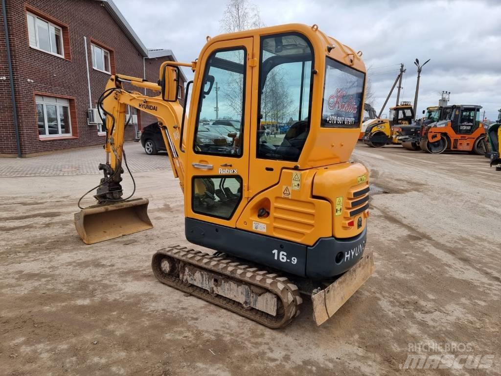 Hyundai R16-9 حفارات صغيرة أقل من 7 طن (حفارات صغيرة)