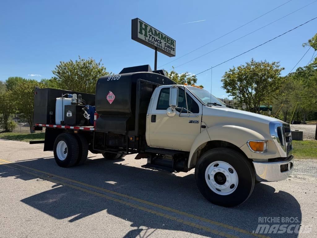 Ford F 750 XLT مركبات الأغراض العامة