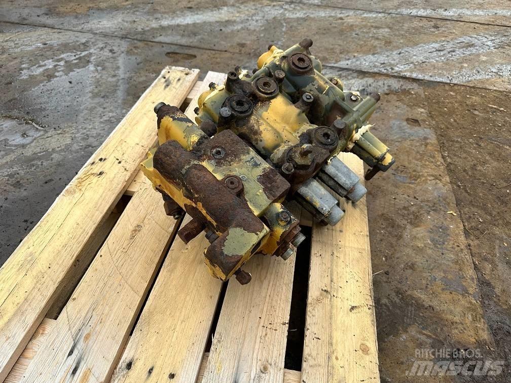 CAT 950 G II valve هيدروليات