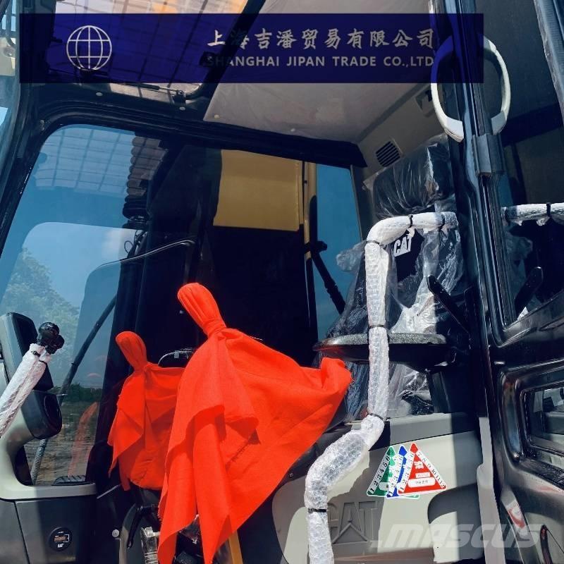 CAT 323 D حفارات زحافة