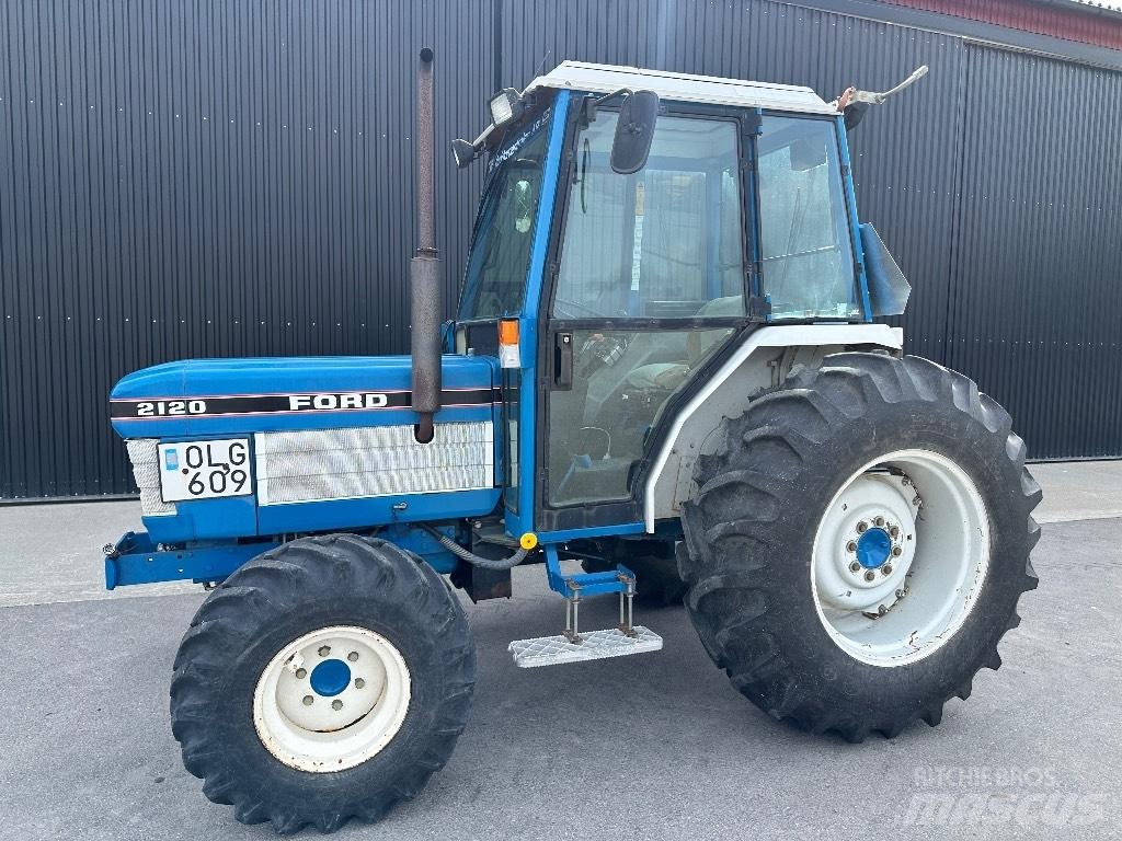 Ford 2120 الجرارات