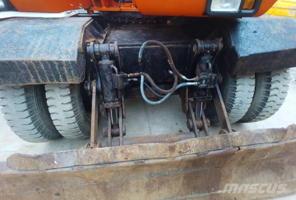 Doosan DH 150 W-7 حفارات بعجل