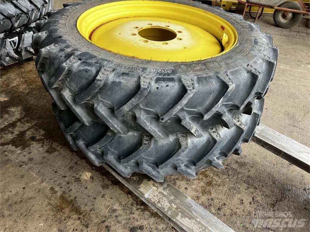 BKT 270/95R32 الإطارات والعجلات والحافات