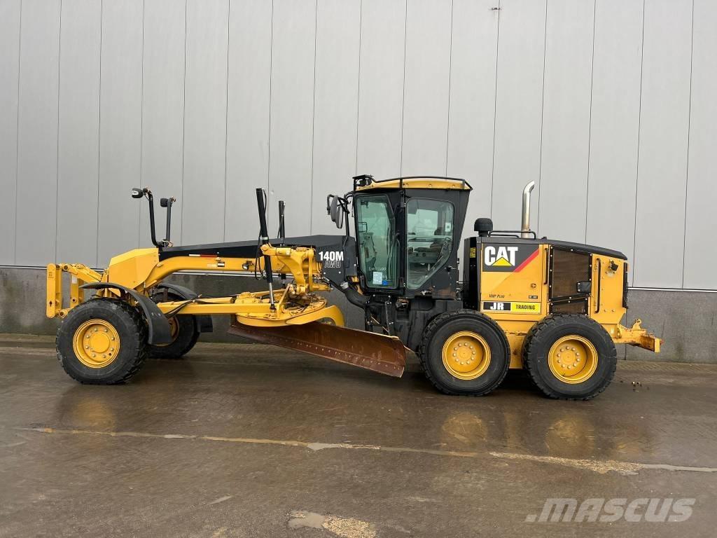 CAT 140 M AWD معدات تمهيد الطرق