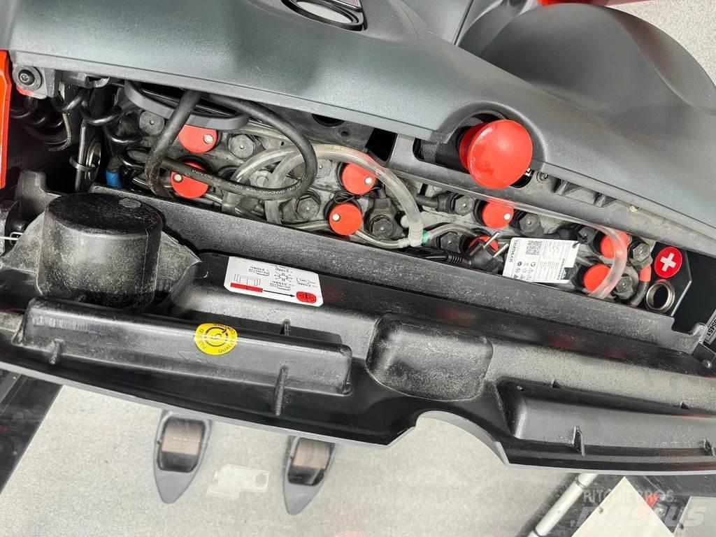 Linde L 12 معدات التكديس الجوالة