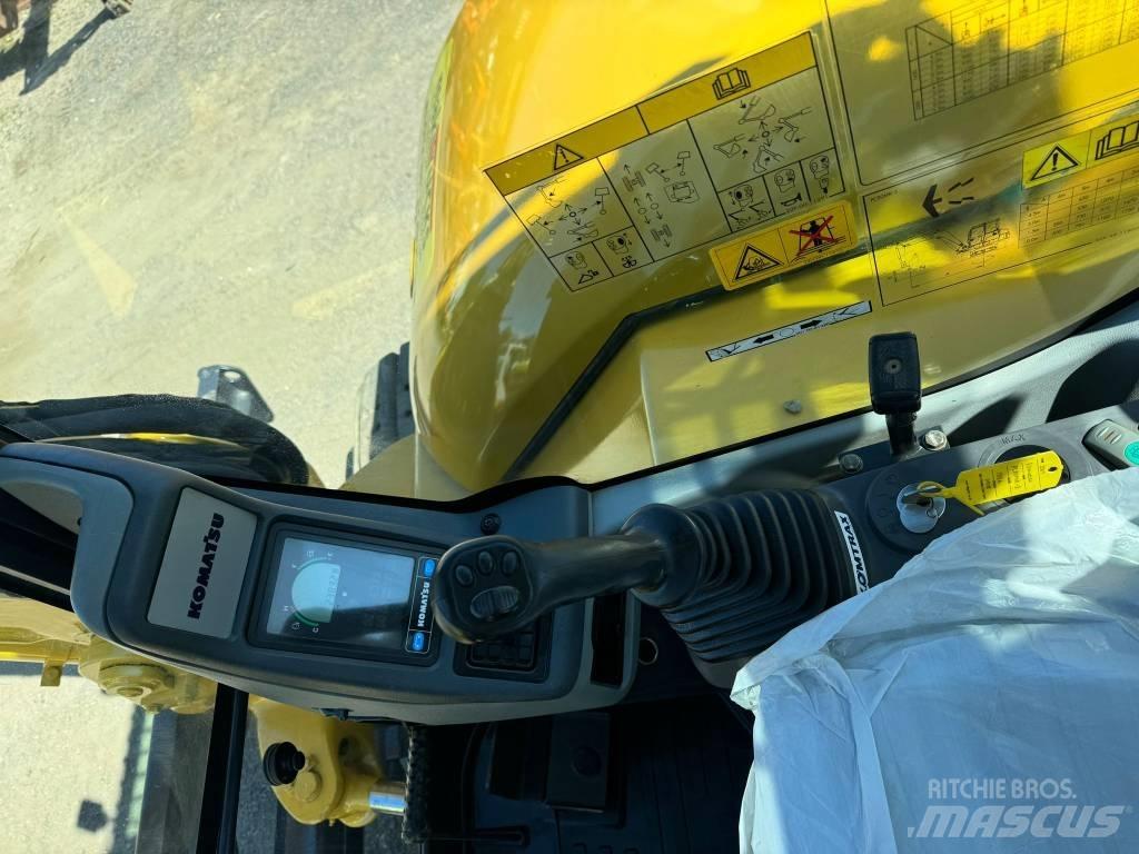 Komatsu PC 80 MR-3 حفارات وسط 7 طن - 12 طن
