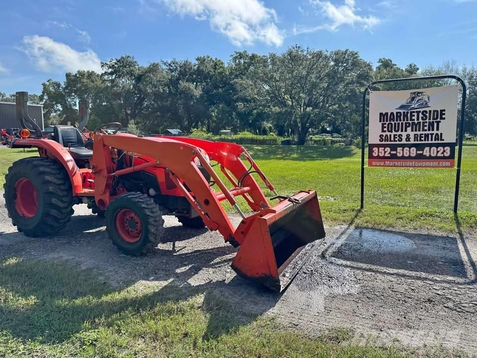 Kubota L 2501 HST الجرارات