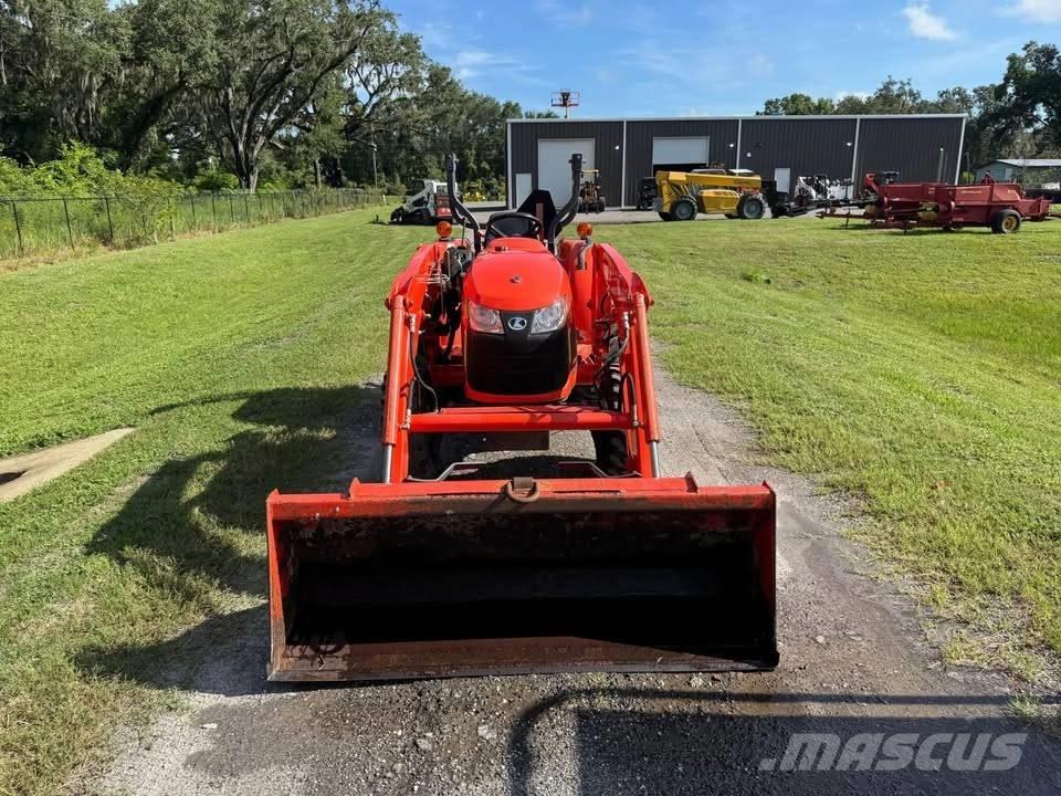 Kubota L 2501 HST الجرارات