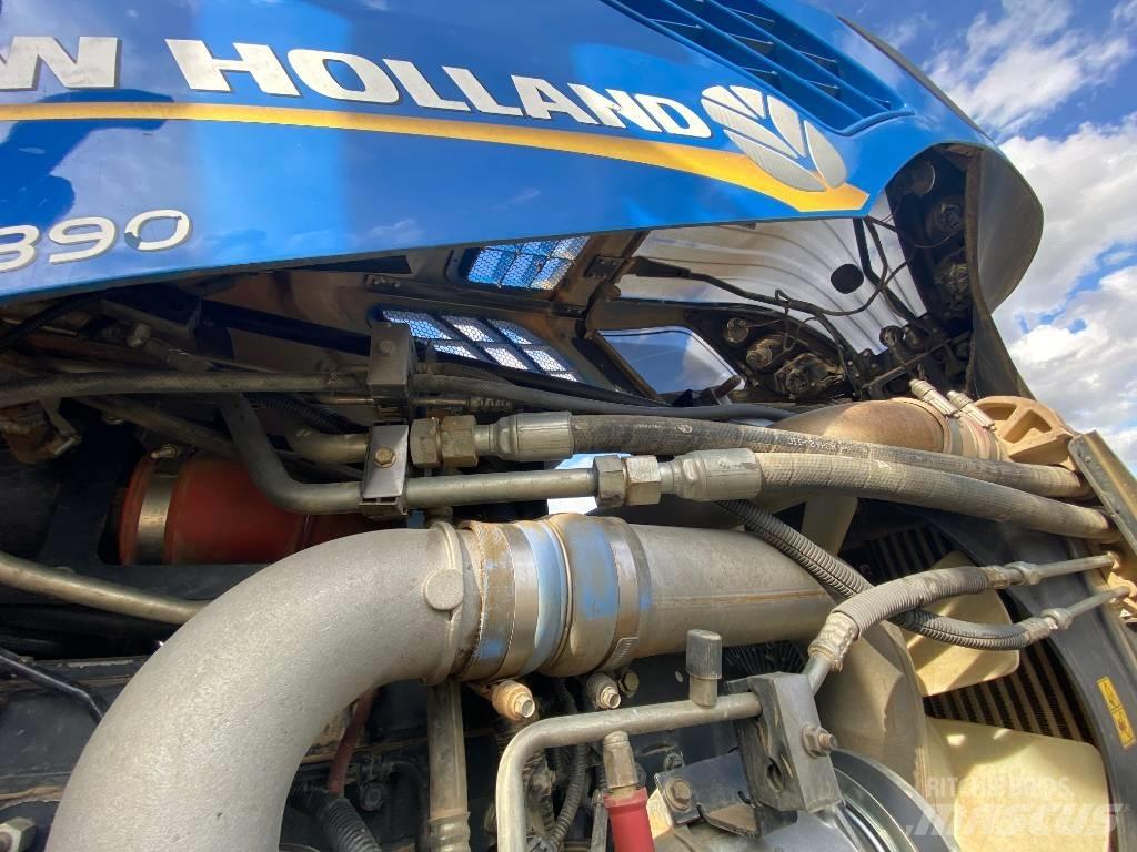 New Holland T 8.390 الجرارات