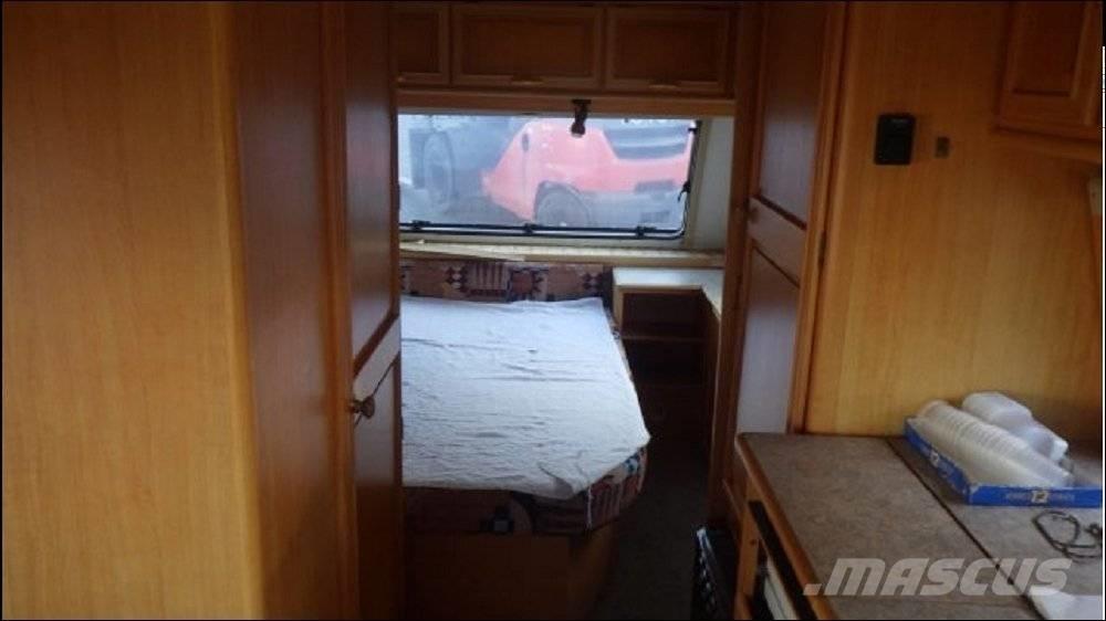 LMC 450 D المنازل المتنقلة والكرافانات