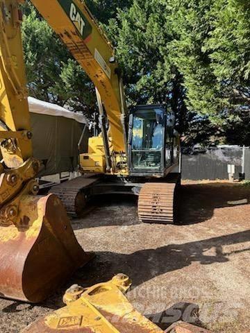  2017 CAT 323 FL حفارات زحافة