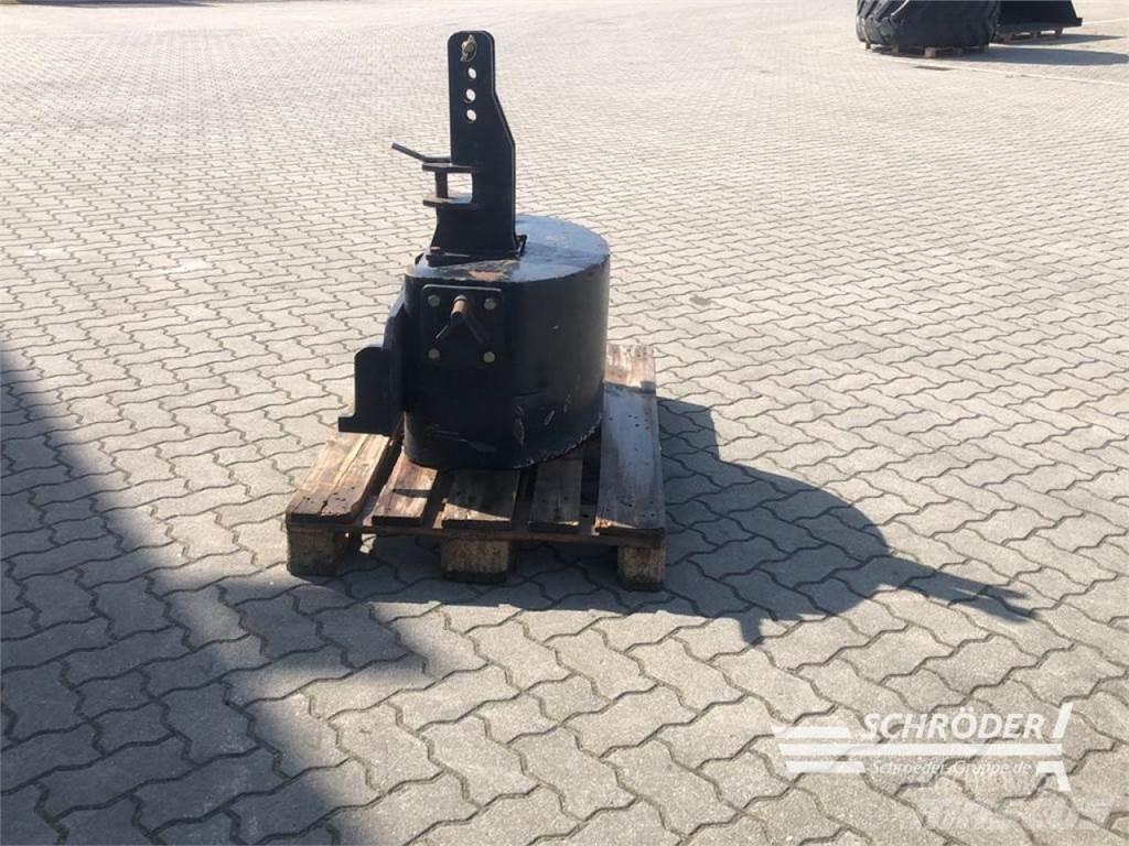  900KG GUSSGEWICHT ملحقات أخرى للجرارات