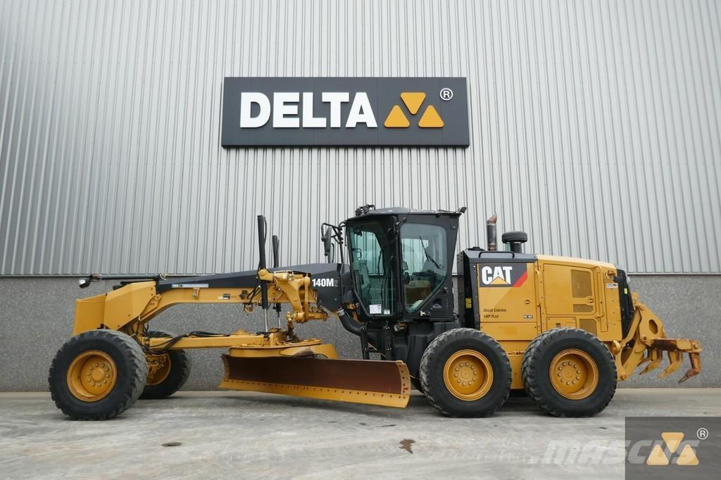 CAT 140M2 معدات تمهيد الطرق