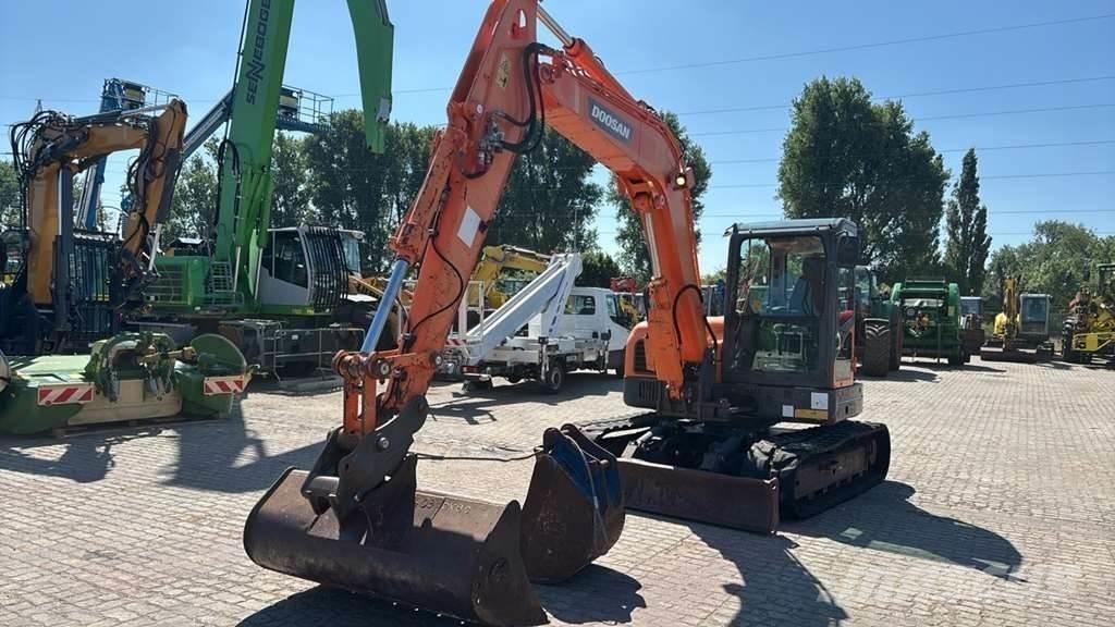 Doosan DX85 0 حفارات خاصة