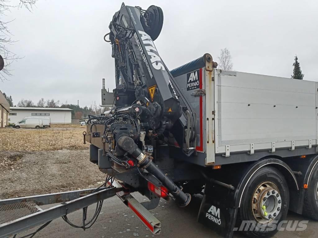 DAF XF 530 FAW شاحنات الرافعات