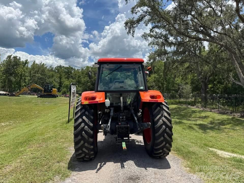 Kubota M 126 X الجرارات