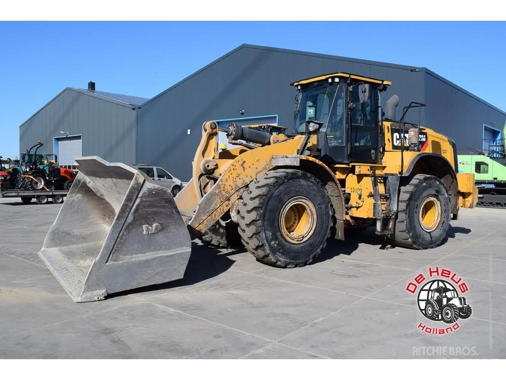 CAT 972M XE لوادر بعجل