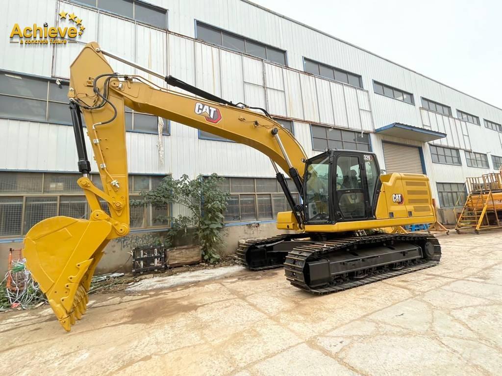CAT 326 حفارات زحافة