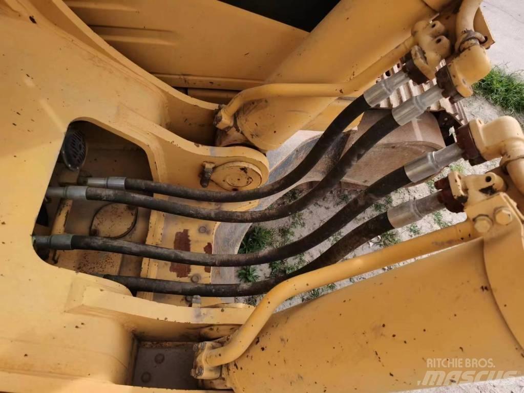 Komatsu PC 400-7 حفارات زحافة
