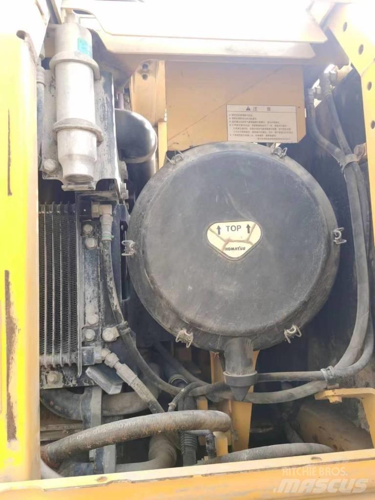Komatsu PC 400-7 حفارات زحافة