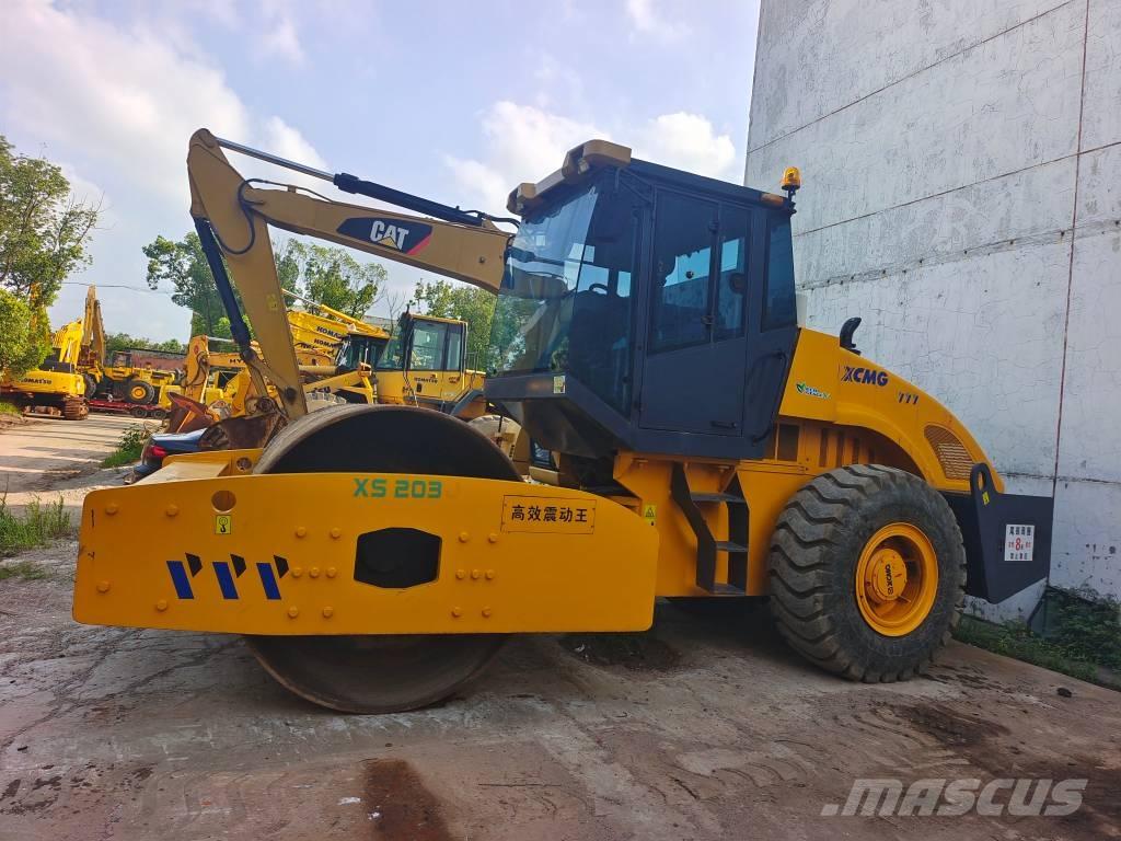 XCMG XS 203 J مداحل أحادية الأسطوانة