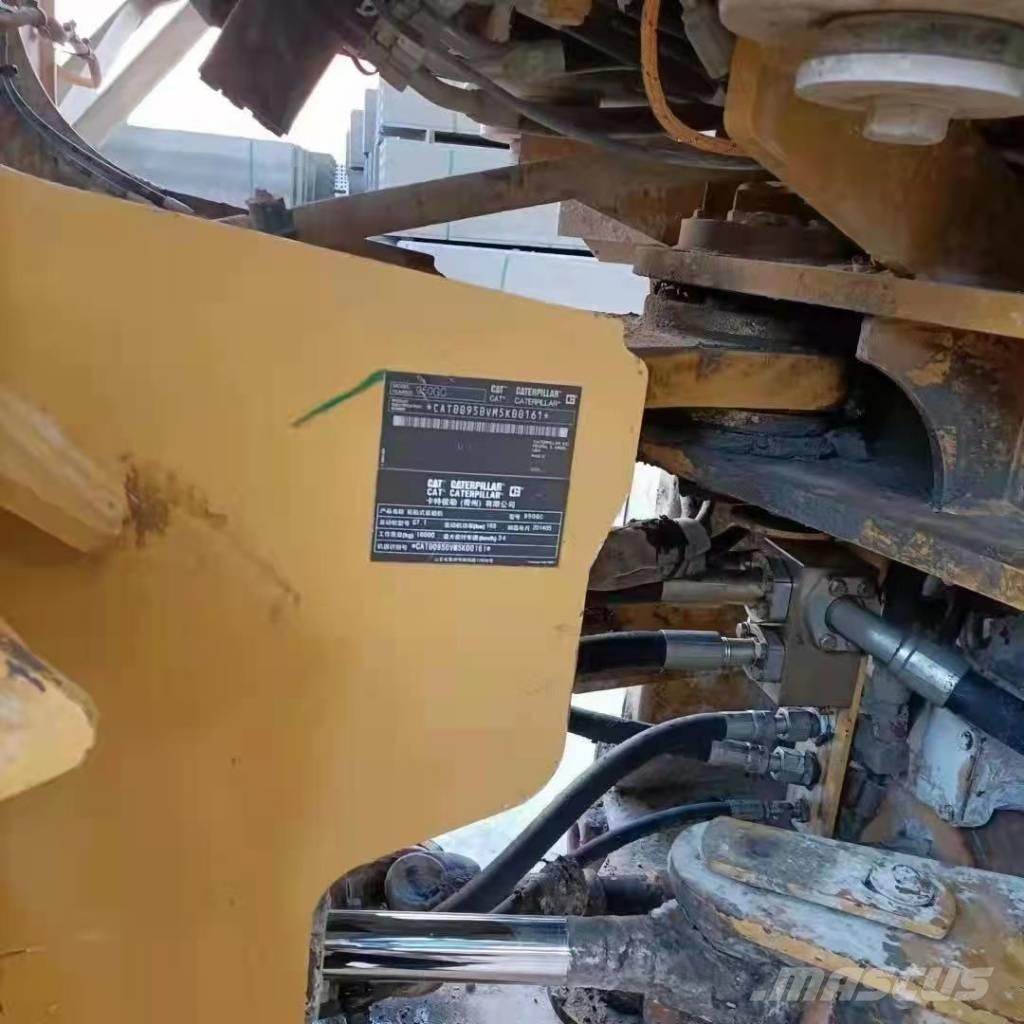 CAT 950 G لوادر بعجل