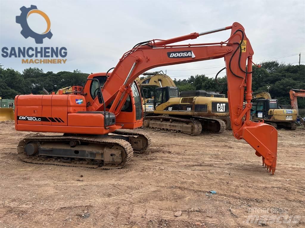 Doosan DX 120 حفارات وسط 7 طن - 12 طن
