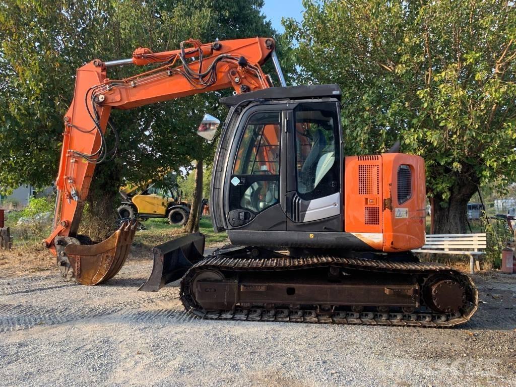 Hitachi ZX 135 US-5B حفارات زحافة