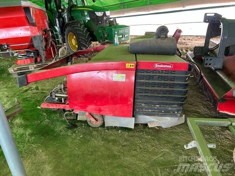 Lemken IC- Weeder ماكينات زراعية أخرى