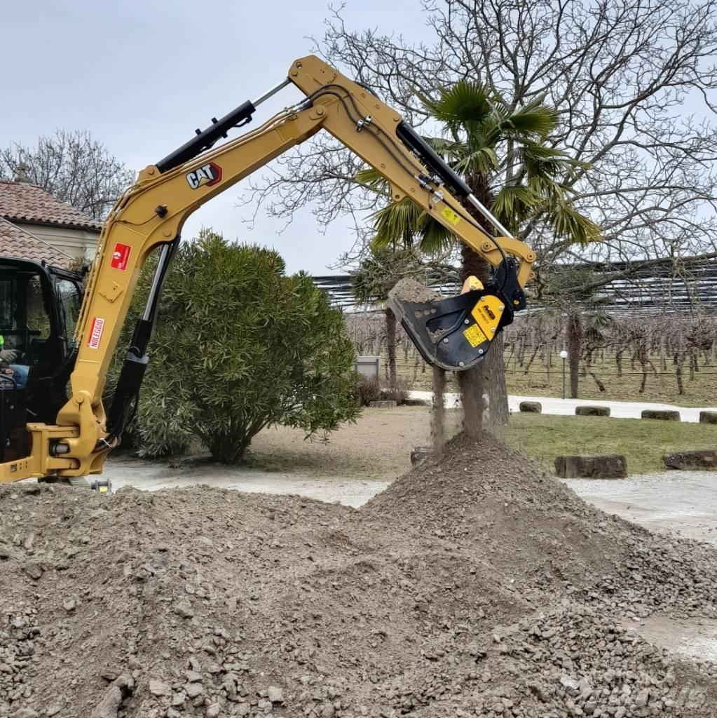 MB Crusher MB-HDS212 غرابيل