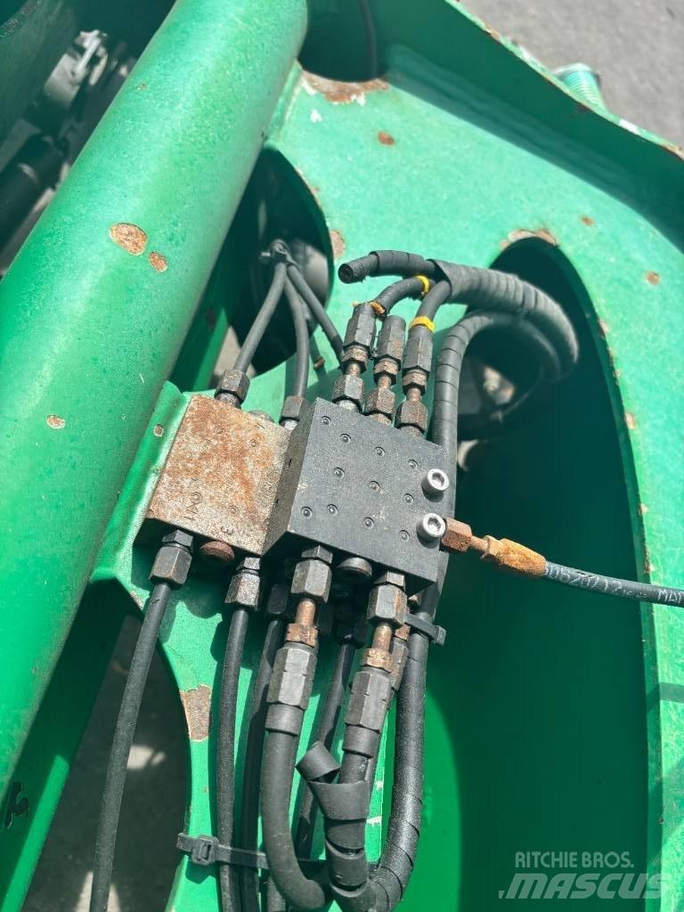 Samson TD 12 صهاريج الملاط