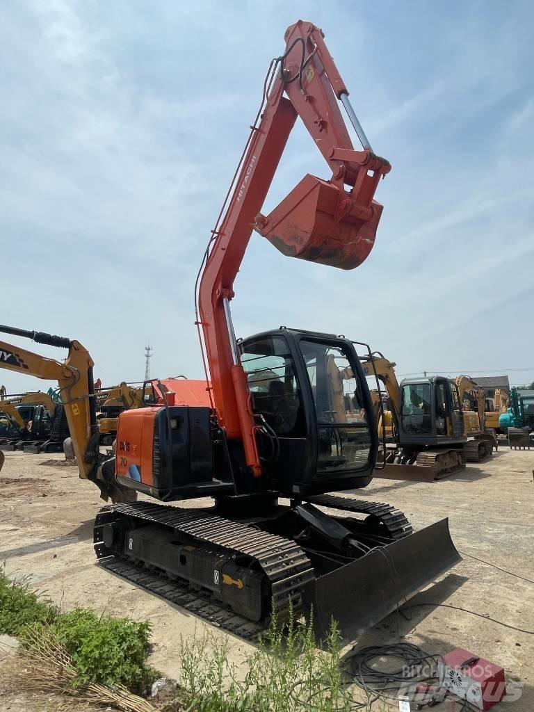 Hitachi ZX 70 حفارات وسط 7 طن - 12 طن