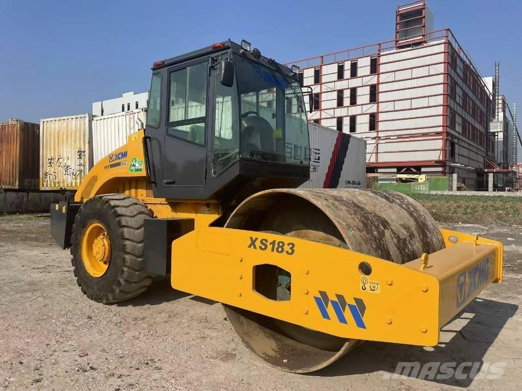 XCMG XS 183 مداحل أحادية الأسطوانة
