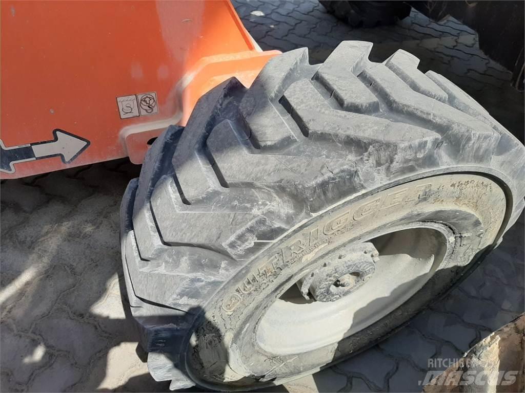 JLG 460SJ رافعات سلة تلسكوبية