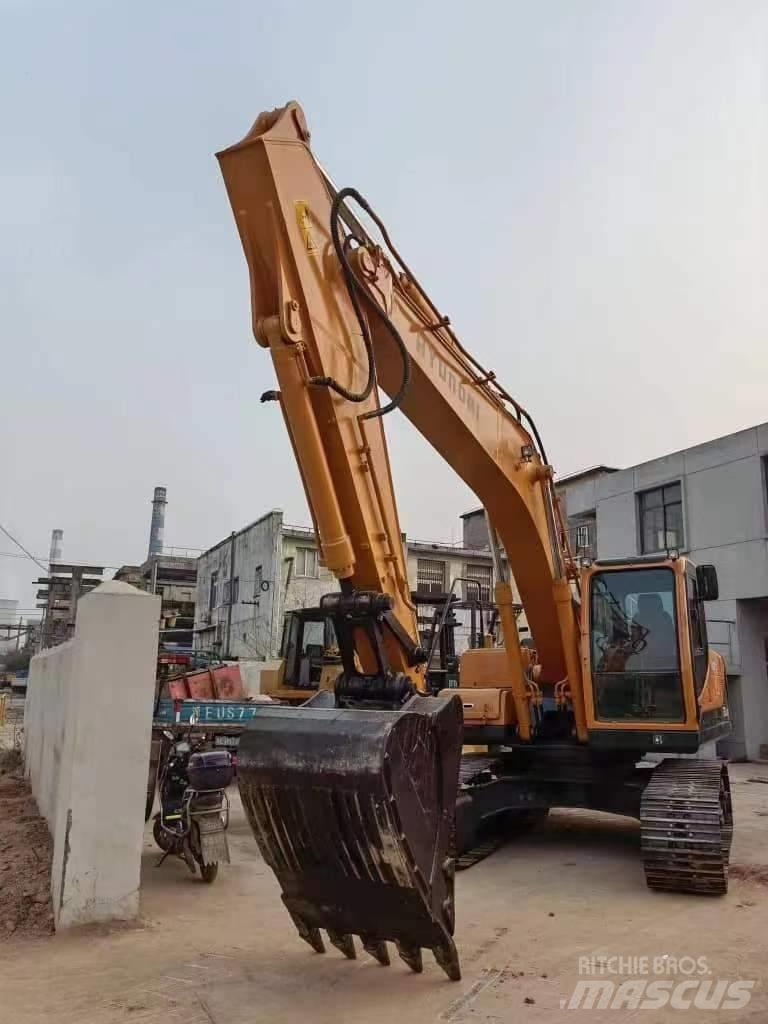 Hyundai R220LC-9S حفارات زحافة