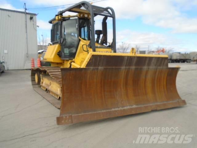 Komatsu D61PX-24 بلدوزرات مجنزرة