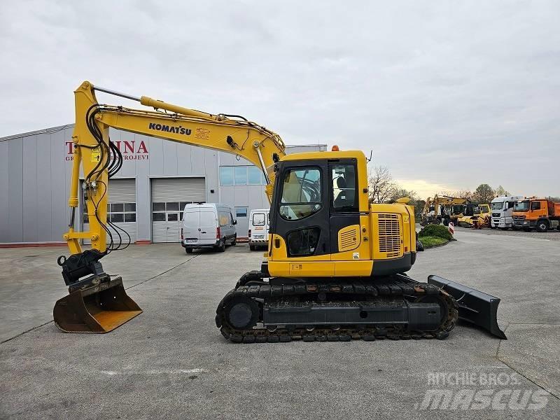 Komatsu PC 138 US-8 حفارات وسط 7 طن - 12 طن