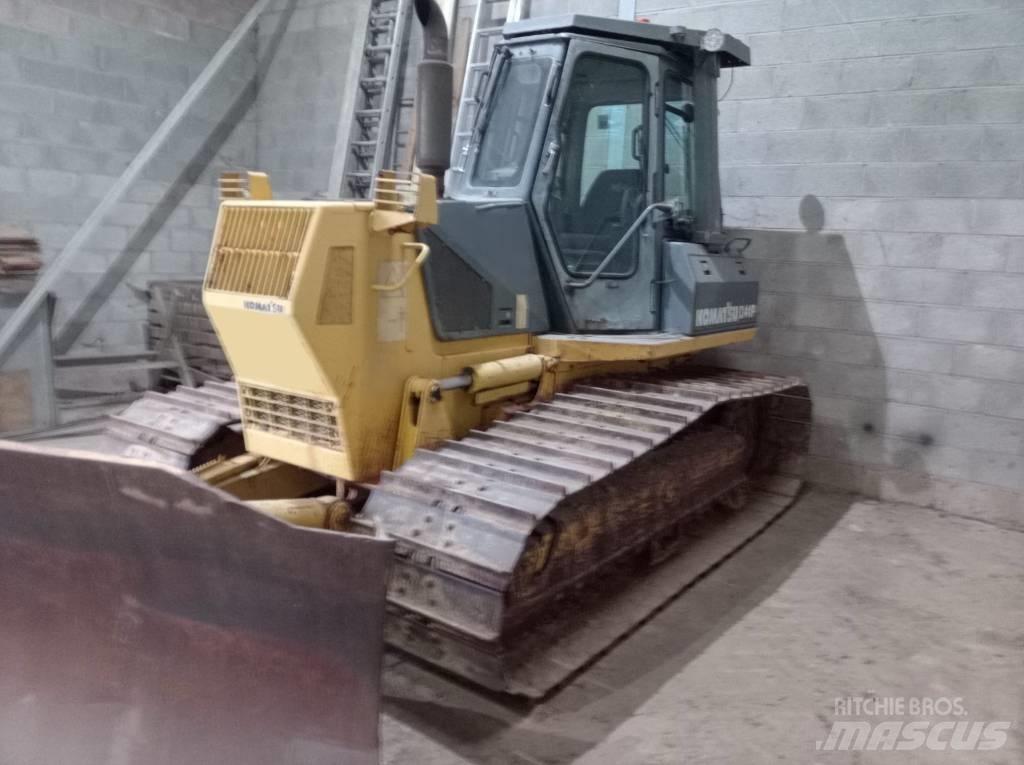 Komatsu D 41 P-6 بلدوزرات مجنزرة