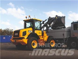 JCB 411 لوادر بعجل