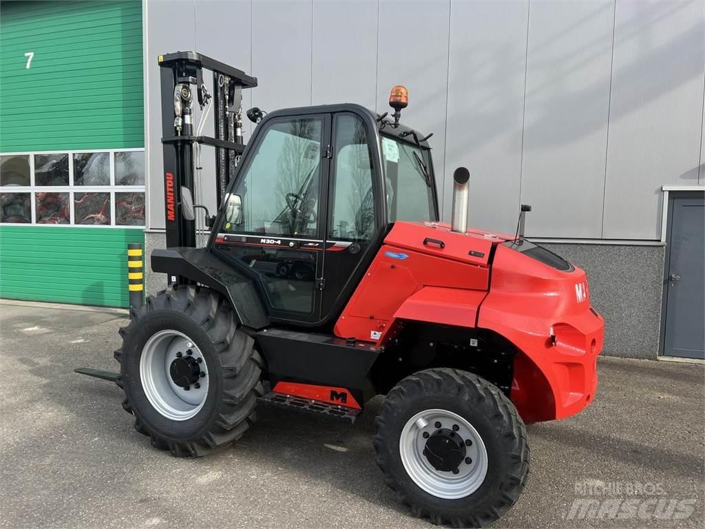 Manitou M30-4 شاحنات الطرق الوعرة
