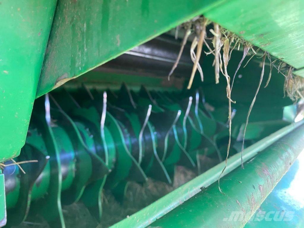 John Deere 568 محزمات مستديرة