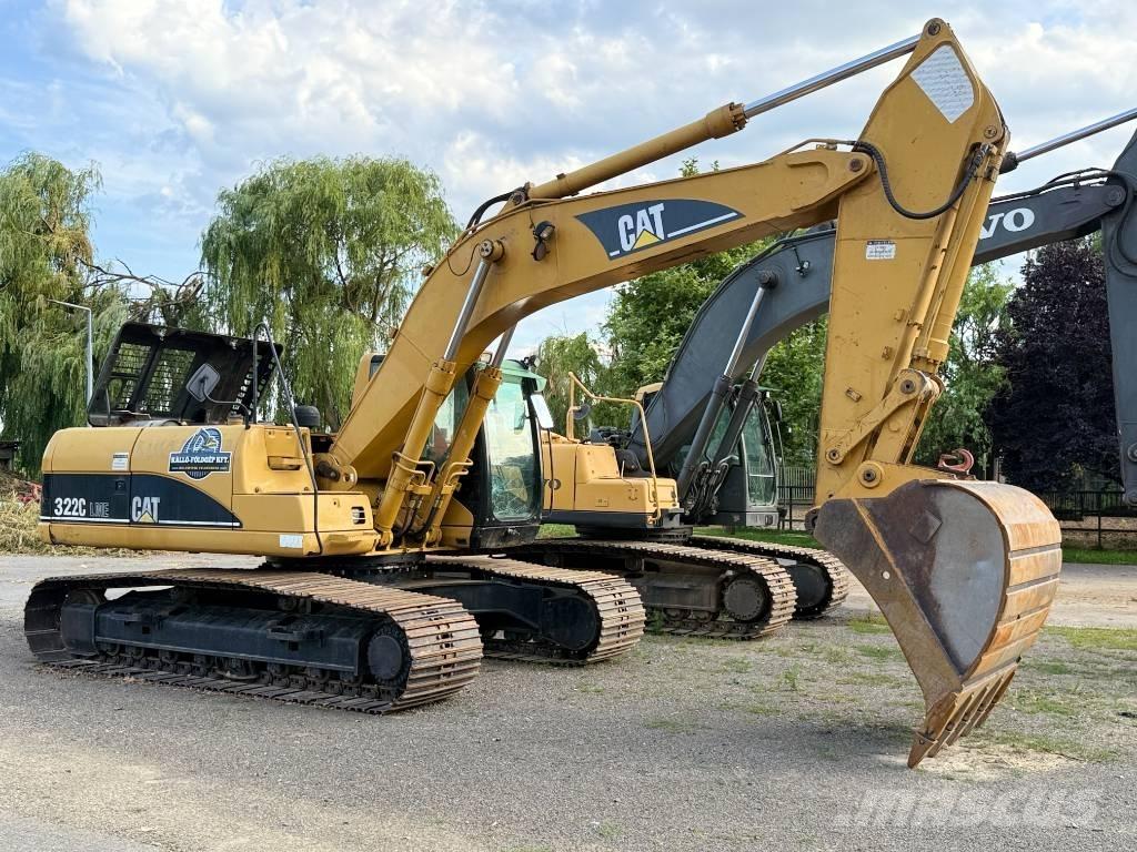 CAT 322 CL حفارات زحافة