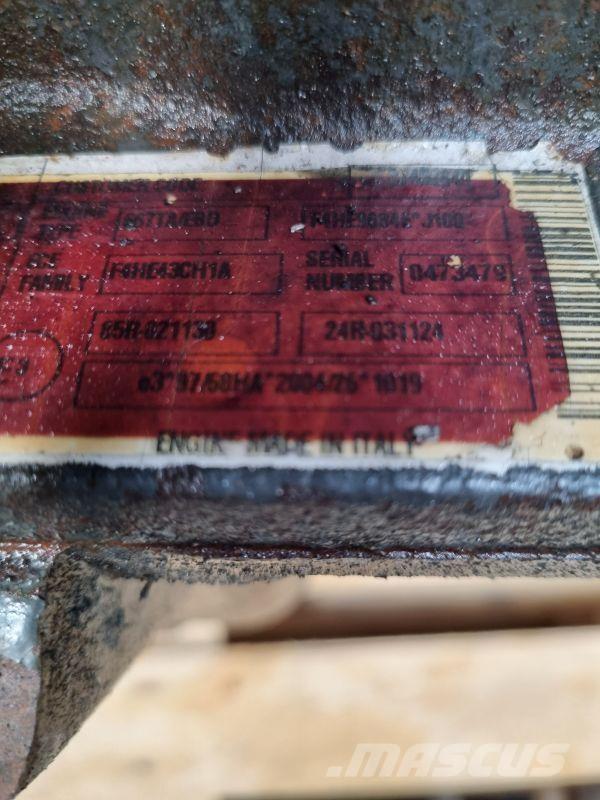 Iveco F4HE9684E محركات