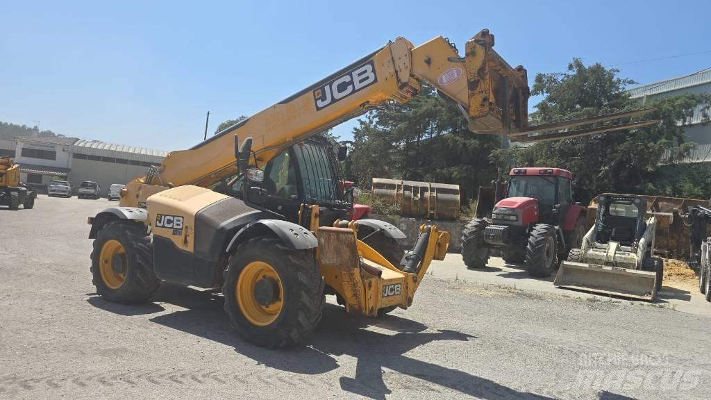 JCB 540-140 مناولات متداخلة