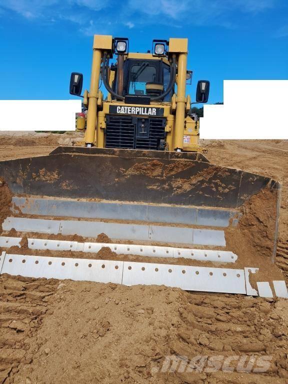 CAT D 6 R معدات تمهيد الطرق
