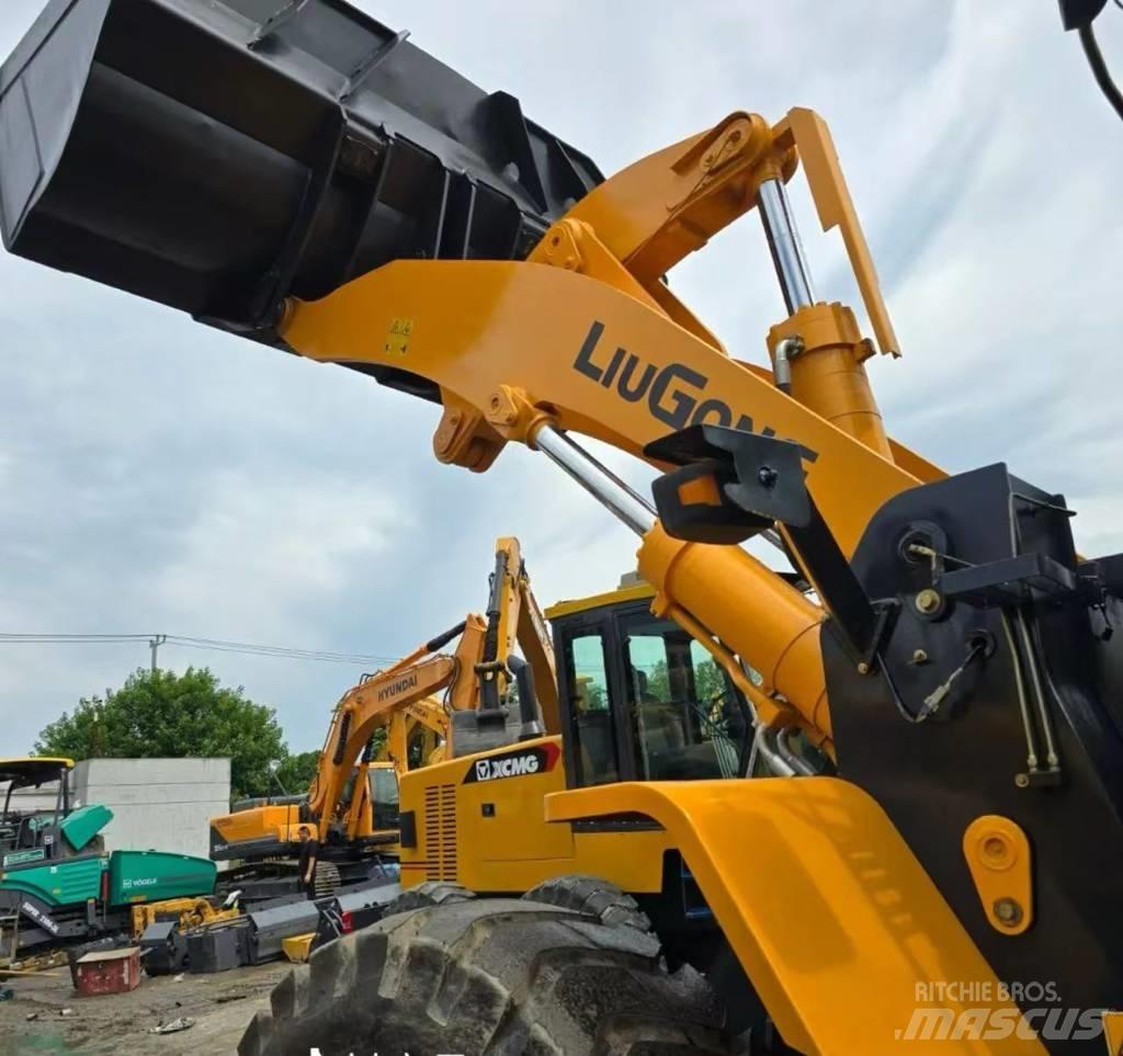 LiuGong 862 H لوادر بعجل
